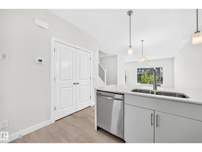 3816 CHRUSTAWKA PL SW photo 17