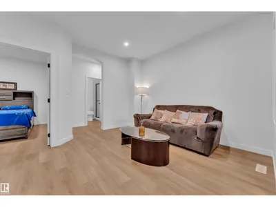 4514 63 ST photo 8