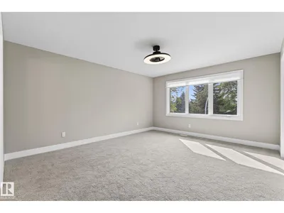10906 54 AV NW photo 33