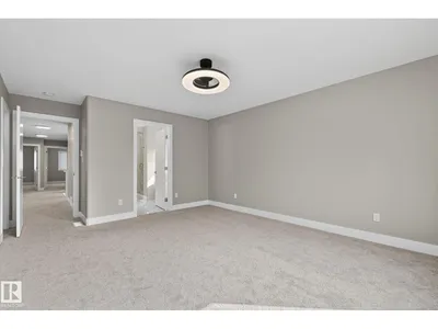 10906 54 AV NW photo 34