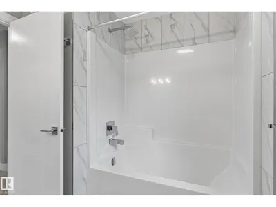 10906 54 AV NW photo 52