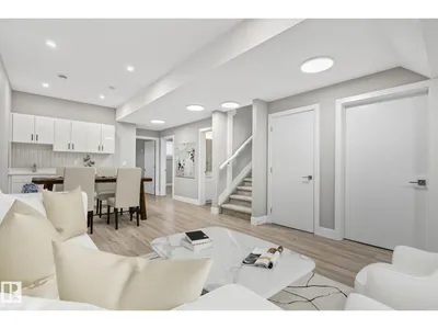 10906 54 AV NW photo 59