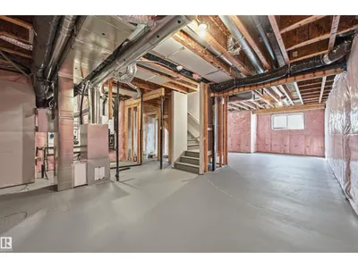 935 18 AV NW photo 50