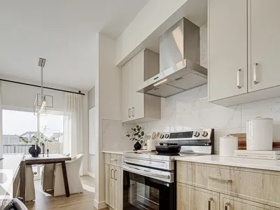 18631 19 AV NW photo 11