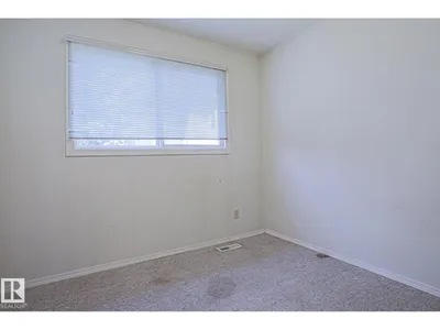 #45 1651 46 ST NW photo 18