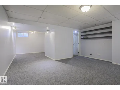 #45 1651 46 ST NW photo 22
