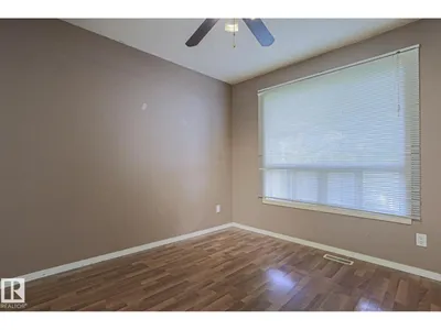 #45 1651 46 ST NW photo 29