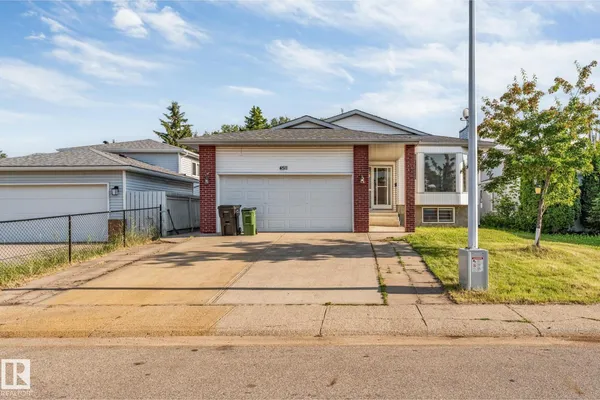 4511 25 AV NW NW photo 2