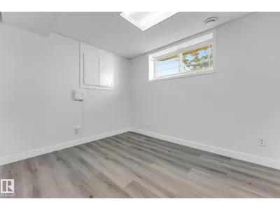 4511 25 AV NW NW photo 30