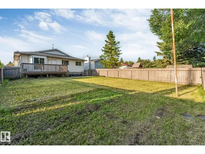 4511 25 AV NW NW photo 4