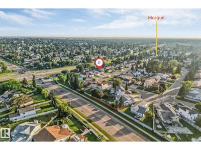 4511 25 AV NW NW photo 8