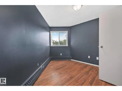 #210 2508 50 ST NW photo 10
