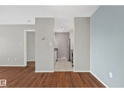 #210 2508 50 ST NW photo 12