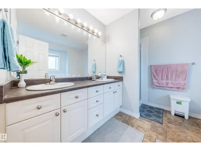 37 BIRCHMONT CR photo 32