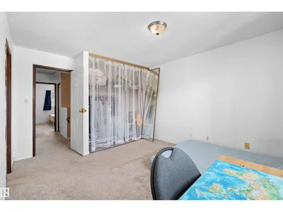2730 105 ST NW photo 11