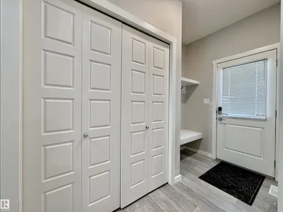 302 BALSAM LI photo 4