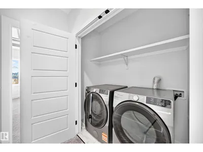 104 Waverly WY photo 35