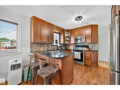 14804 95 AV NW photo 19