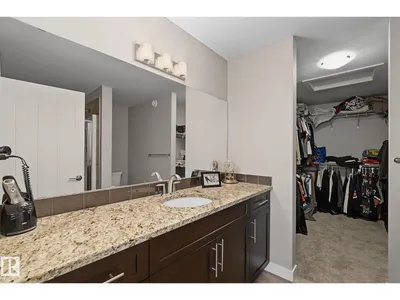 8005 223 ST NW photo 21