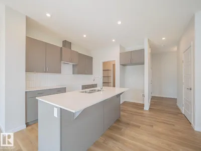 2204 193 ST NW photo 12
