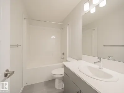 2204 193 ST NW photo 37