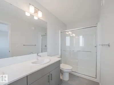 2204 193 ST NW photo 32