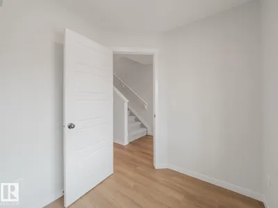 17224 4 ST NW photo 10