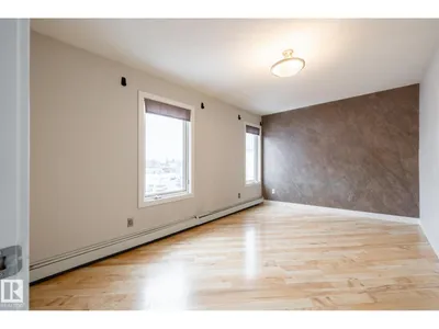 #304 9336 JASPER AV NW photo 26