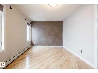 #304 9336 JASPER AV NW photo 24