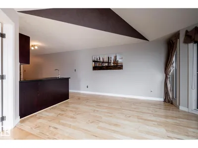 #304 9336 JASPER AV NW photo 21