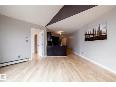 #304 9336 JASPER AV NW photo 35