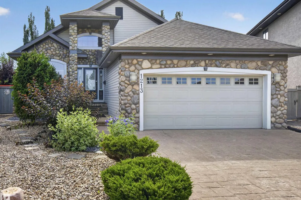 1213 CUNNINGHAM DR SW exterior