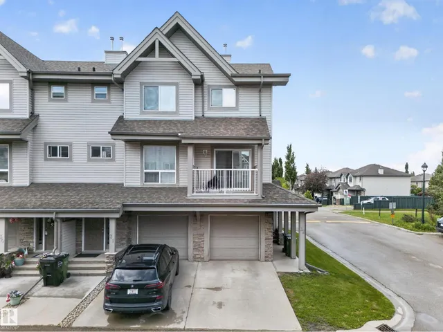 #32 12050 17 AV SW, Edmonton