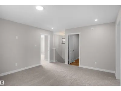 7235 182 AV NW photo 22