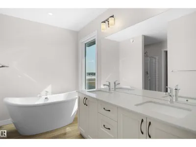 7235 182 AV NW photo 25
