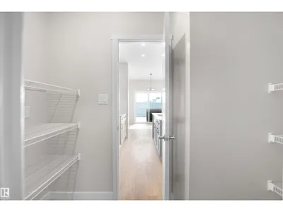 7235 182 AV NW photo 6