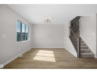 7235 182 AV NW photo 8