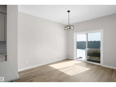 7235 182 AV NW photo 9
