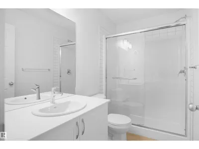 8456 183 AV NW photo 21