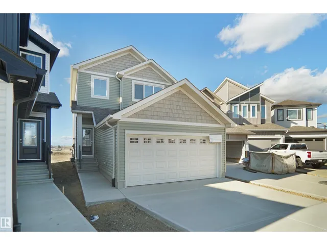 8448 183 AV NW, Edmonton