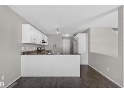 1816 36 AV NW photo 9