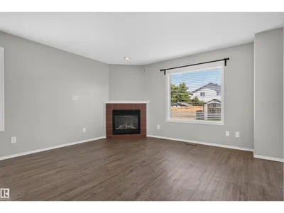 1816 36 AV NW photo 6