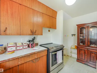 6206 132 AV NW photo 12