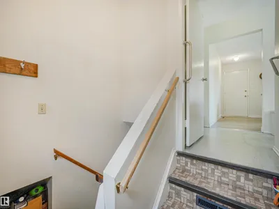 6206 132 AV NW photo 27