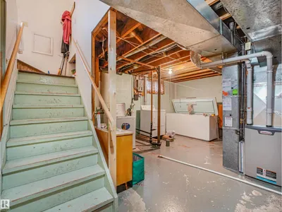 6206 132 AV NW photo 32