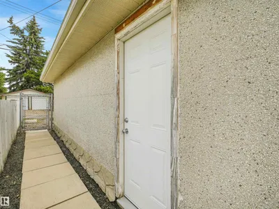 6206 132 AV NW photo 43