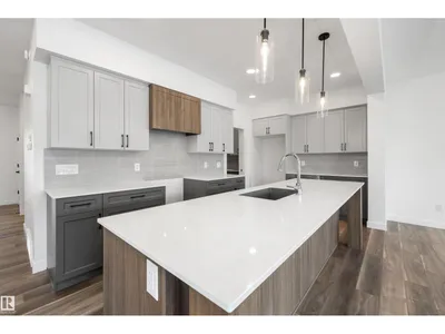 19428 25 AV NW photo 12