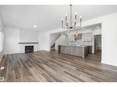 19428 25 AV NW photo 21