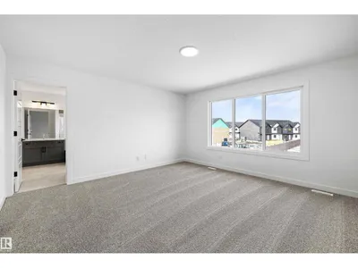 19428 25 AV NW photo 39