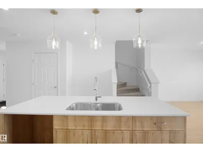 1537 208 ST NW photo 11